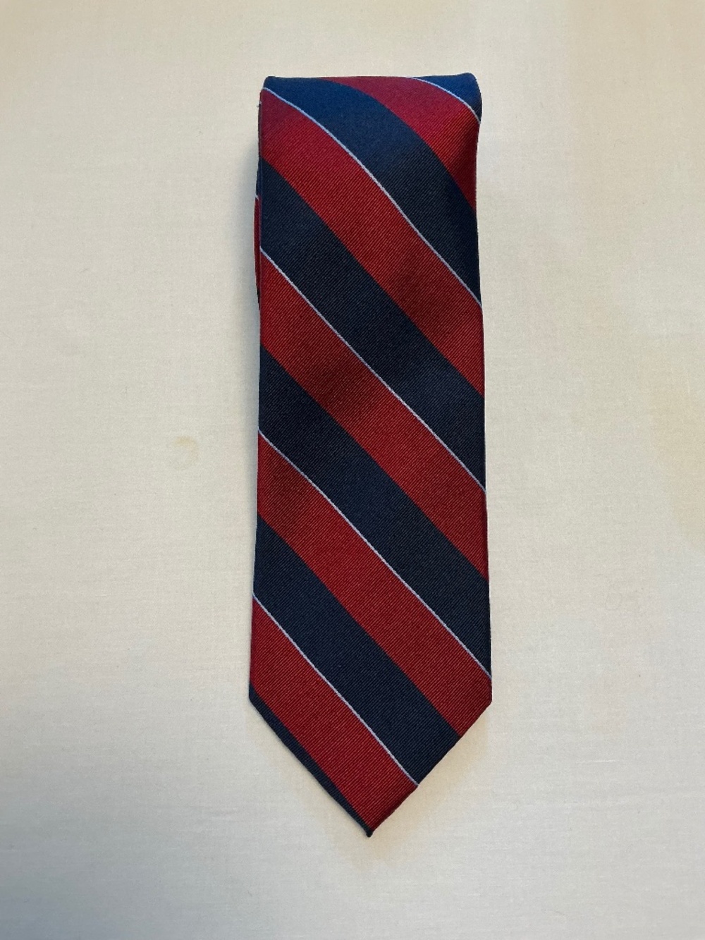 Roundtree & Yorke Men’s Extra Long Silk Tie Red Navy Blue Striped Handmade XL
